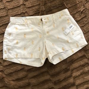 Old Navy pineapple print shorts. Size 0